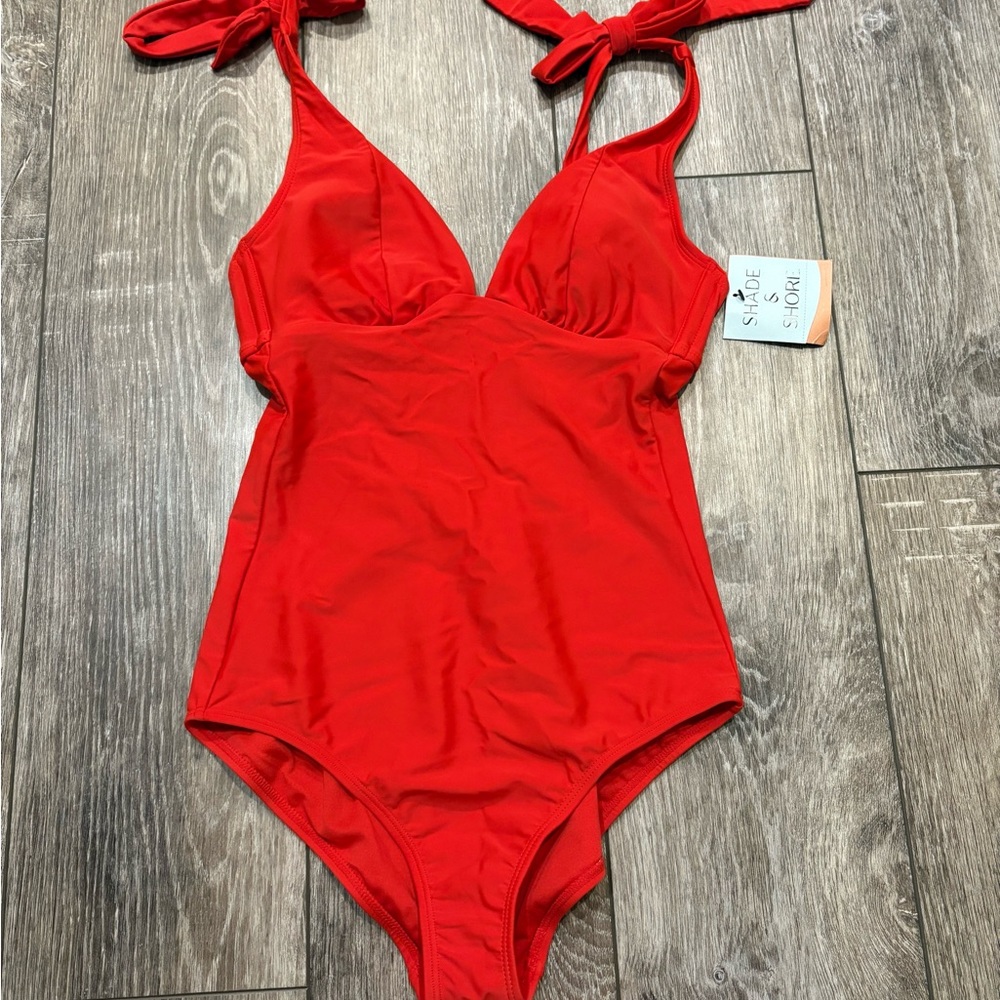 NWT Shade & Shore One Piece Tie Shoulder Swimsuit- Size Small (4-6) ❤️